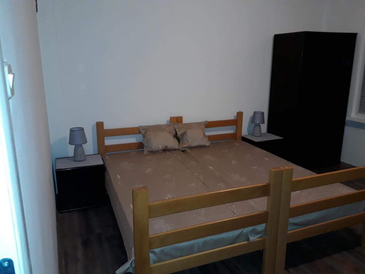 Misko'S Guest House Skopje Ngoại thất bức ảnh