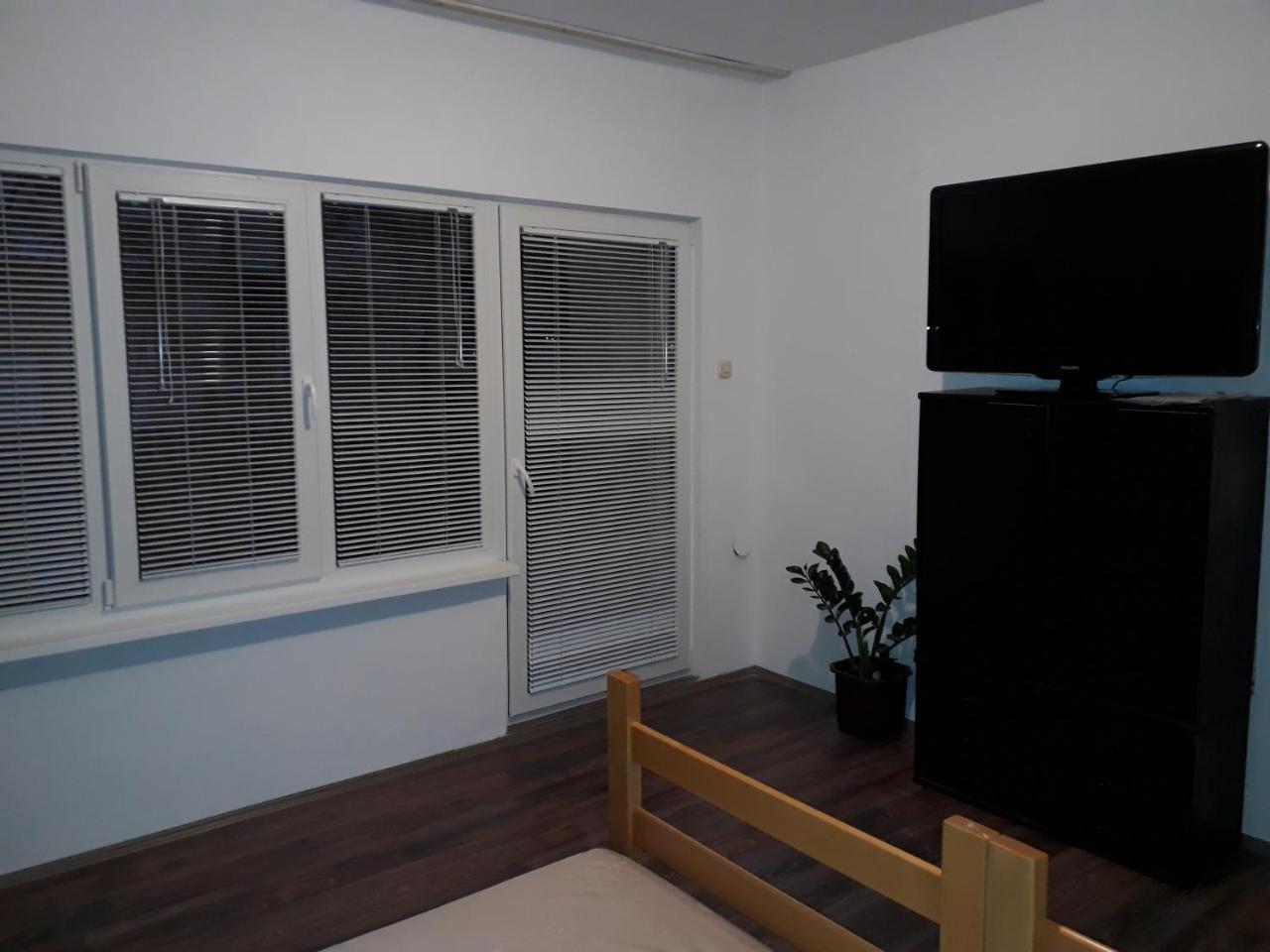 Misko'S Guest House Skopje Ngoại thất bức ảnh